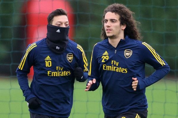 آرتتا اوزیل و گوندوزی باید ژاکا را سرلوحه خود قرار دهند