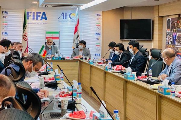  افتخاری  آماده همکاری همه جانبه با فدراسیون فوتبال برای کاهش آسیب‌های اجتماعی هستیم