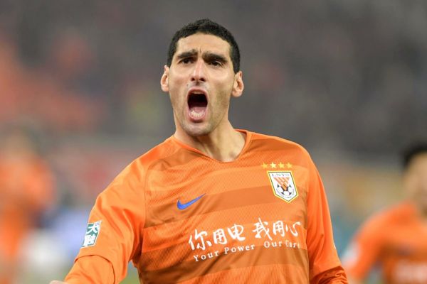  درخشش فلینی در لیگ چین؛ هت تریک با ضربه سر در هفت دقیقه