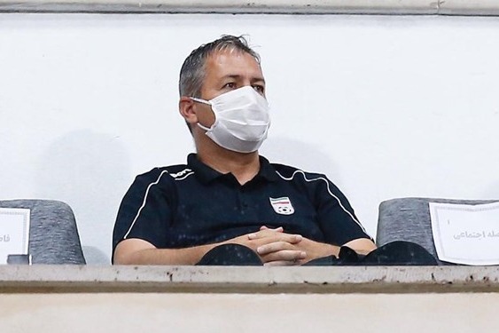 اسکوچیچ زمین چمن وطنی برای بازیکنان خطرناک است