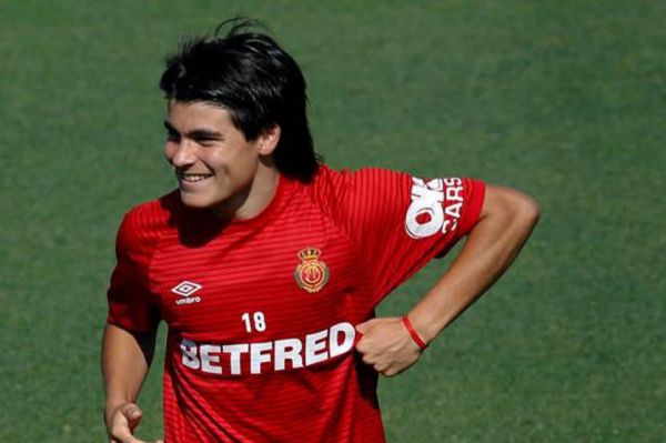  جوان‌ترین بازیکن تاریخ لالیگا  آن‌قدر من را با مسی مقایسه نکنید