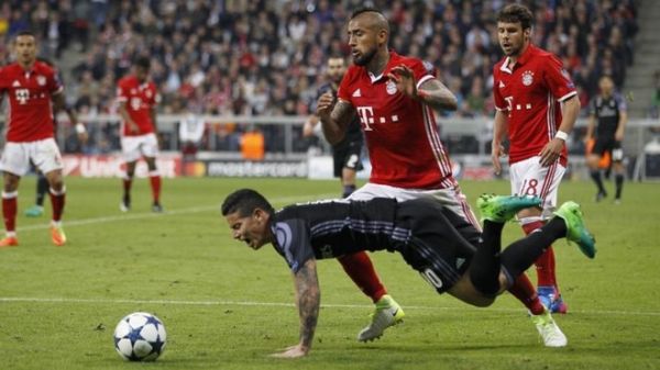  حمایت جانانه آرتورو ویدال از هافبک رئال مادرید