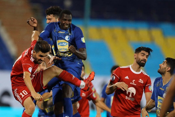  غلامرضا فتح‌آبادی  آرامش هواداران با یک جام تامین می‌شود