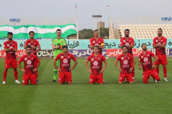  حسین کلانی پرسپولیس حاشیه‌ها را با پوزخند رد کرد