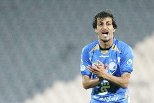  هادی شکوری  به جای استقلال و پرسپولیس طرفدار پاس بودم