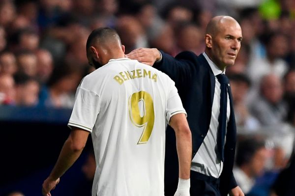  واران  بنزما یک شماره 9 کامل است؛ زیدان آرامش را به تیم منتقل می‌کند