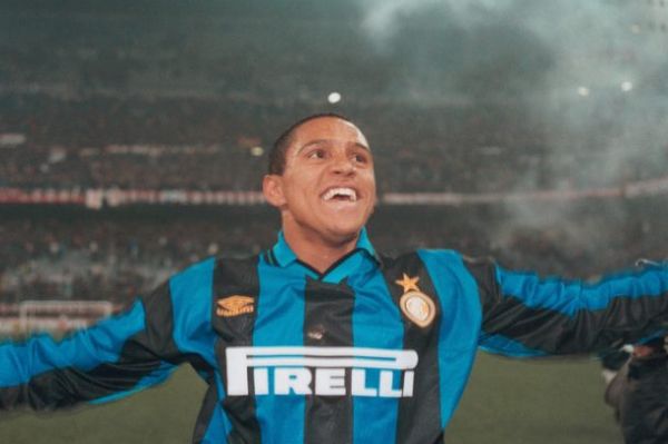  نوستالژی؛ روبرتو کارلوسِ مهاجم در سری آ