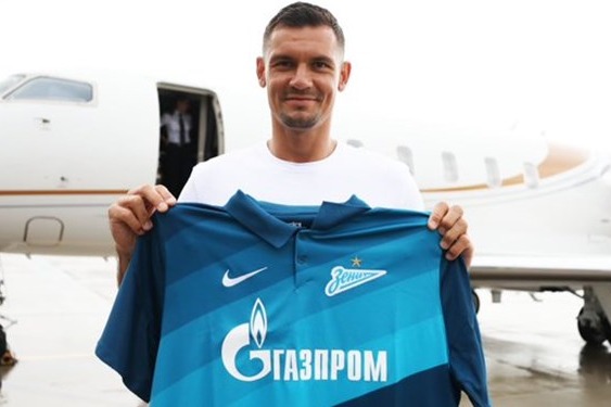  رونمایی از لوورن همبازی جدید آزمون در زنیت