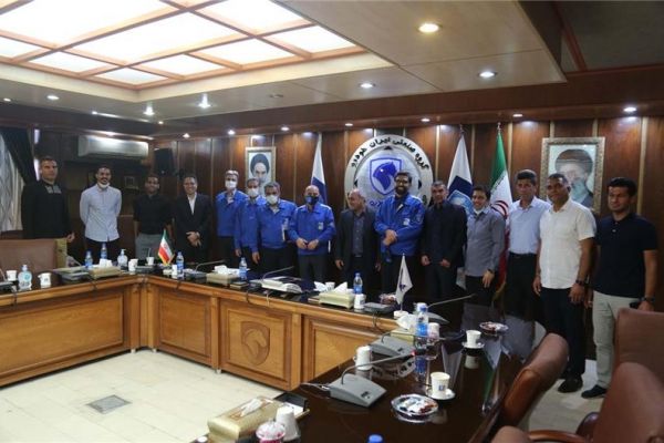  جلسه مدیر عامل و سرمربی پیکان با مسئولان شرکت ایرانخودرو