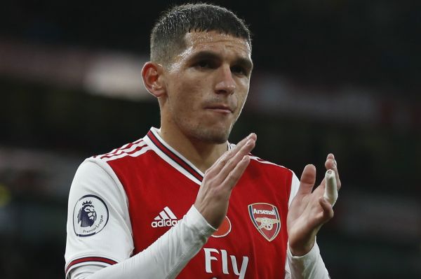 لوکاس توریرا هنوز برای ترک آرسنال تصمیمگیری نکردهام