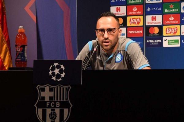  دروازه‌بان ناپولی  همه ما می‌دانیم مسی چه بازیکنی است