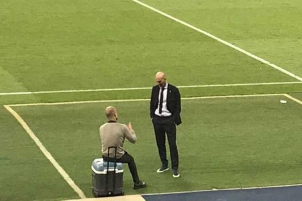  تصویر روز؛ رفتار حرفه‌ای زیدان و گواردیولا پس از بازی