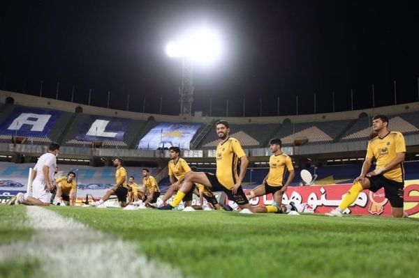  اعتراض هواداران، سپاهان را به تهران کشاند