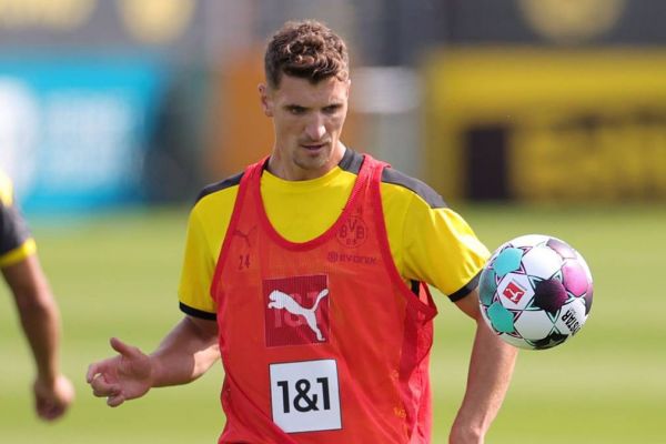  حمله مونیر به پاریسن ژرمن  مثل بزدل‌ها با من برخورد کردند