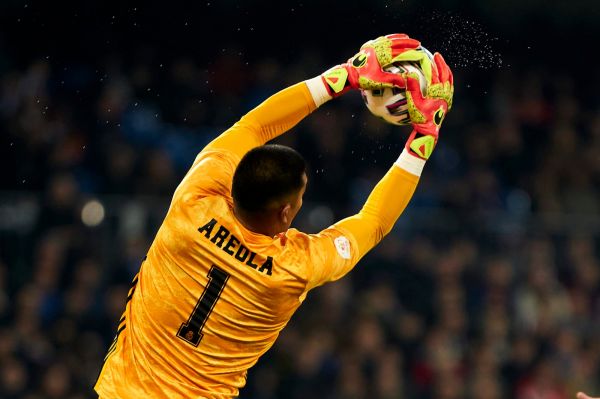 چلسی به دنبال جذب دروازهبان سابق رئال مادرید