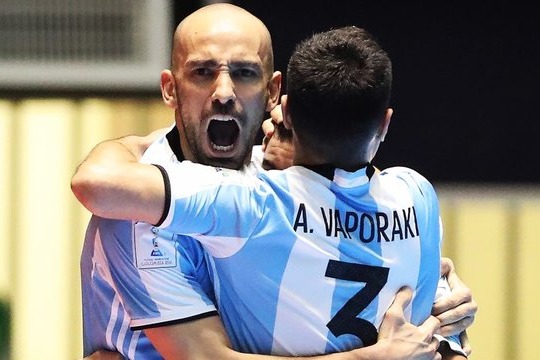  قهرمان فوتسال جهان به ایران جواب مثبت داده بود