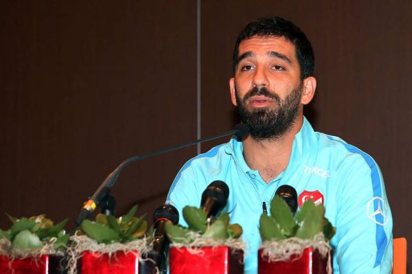 حمله آردا توران به مربی سابق بارسلونا باعث شد بیمعنی باشم