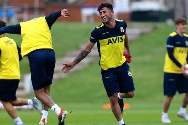  صیادمنش در فنرباغچه ماندنی شد