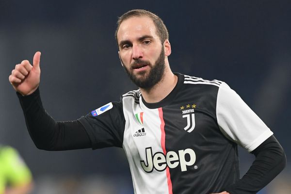  پدر ایگواین  گونزالو از یوونتوس جدا نمی‌شود