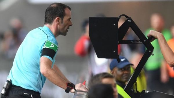  گزارش ویژه  VAR به فوتبال ایران نمی آید؛ نه فصل بعد و نه فصول بعدتر