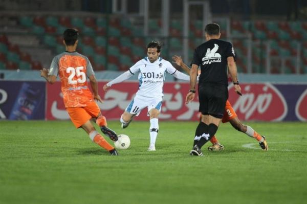 انصاری سرنوشتمان دست خودمان است و در لیگ برتر میمانیم