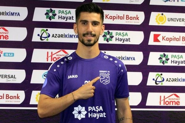 بازیکن سابق پرسپولیس به سومقاییت آذربایجان پیوست