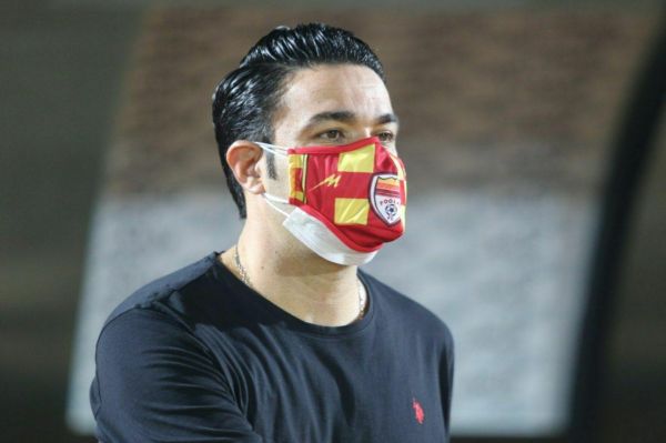 نکونام در فولاد ماندنی شد هنوز چیزی قطعی نیست