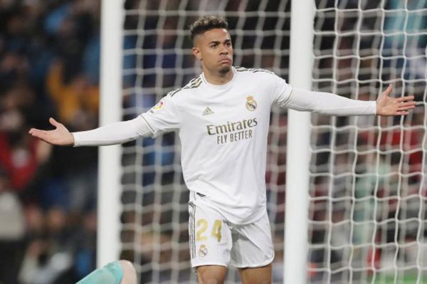 بنفیکا و رئال مادرید توافق کردهاند، ماریانو از جزئیات اطلاعی ندارد