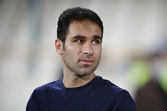  ابراهیم صادقی سرمربی سایپا ماند