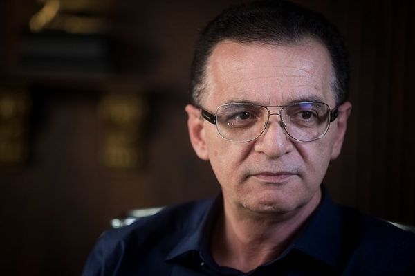 زنوزی فدراسیون فوتبال دقت کند وگرنه پرونده مظاهری را به سی ای اس میبریم