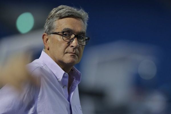 نامهنگاری وکیل برانکو با فیفا پس از رد درخواست باشگاه پرسپولیس پنجره نقلوانتقالاتی سرخپوشان بسته میشود