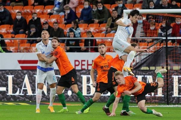  لیگ برتر روسیه  تساوی زنیت با حضور ۶۵ دقیقه‌ای سردار آزمون