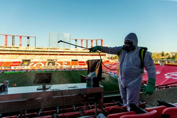 تعویق دیدار تیخوانا مکزیک به دلیل ابتلای ۳۰ نفر از اعضای تیم به کرونا