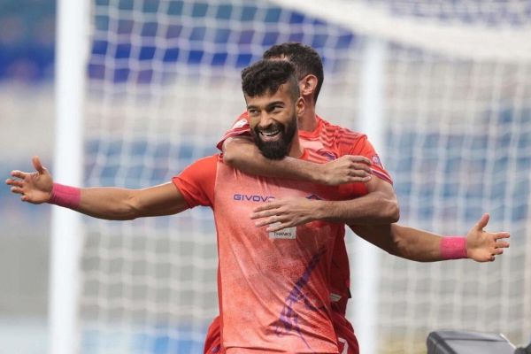 دوئل رامین و پرسپولیس تیر به قلب عشق قدیمی