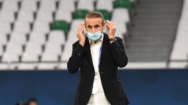  گل‌محمدی  الدحیل بدون ایجاد موقعیت پیروز شد  باید پرسپولیس را احیا کنیم