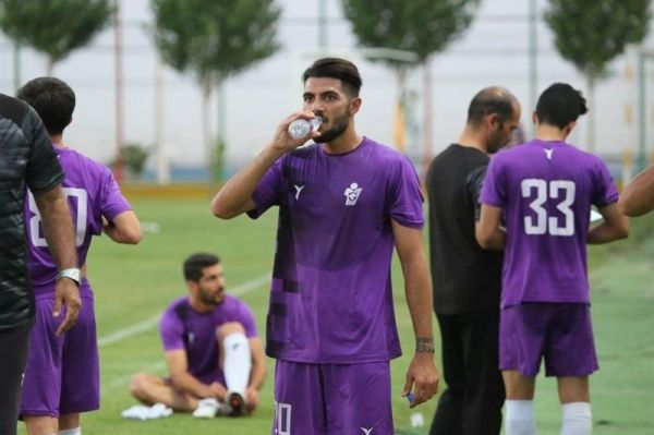 حقوردی با پیکان تمدید کرد مذاکره فولاد خوزستان با مهران موسوی