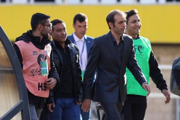 سوال روز؛ کریمی دستیار نویدکیا میشود