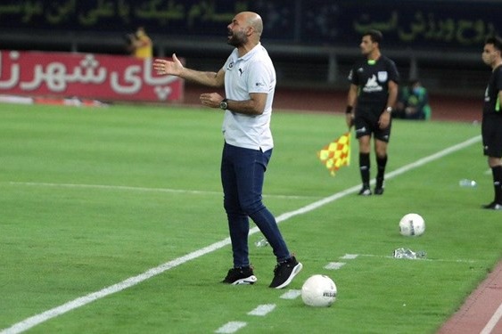 آغاز تمرینات خوشهطلایی با حضور سرمربی جدید