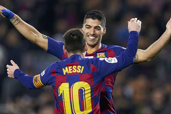  استقبال رئیس اتلتیکو مادرید از حضور مسی کنار سوارز در این تیم