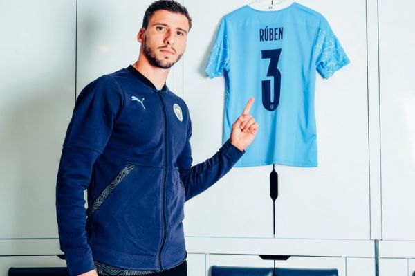  رسمی؛ مدافع میانی پرتغالی با منچسترسیتی شش ساله بست