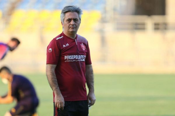  پزشک پرسپولیس  بازیکنان ملی پوش ما باید حداقل یک هفته استراحت می کردند