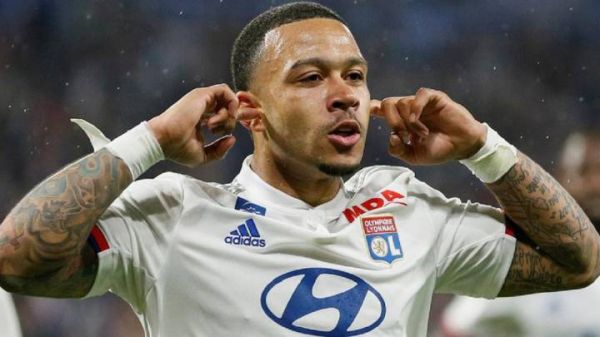 لیون تایید کرد انتقال دیپای به بارسلونا امروز قطعی میشود