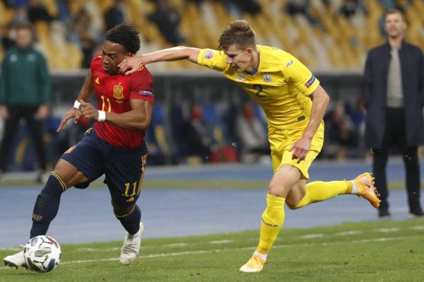 توقف آلمان و شکست غیرمنتظره اسپانیا؛ گره صدرنشینی، کور شد