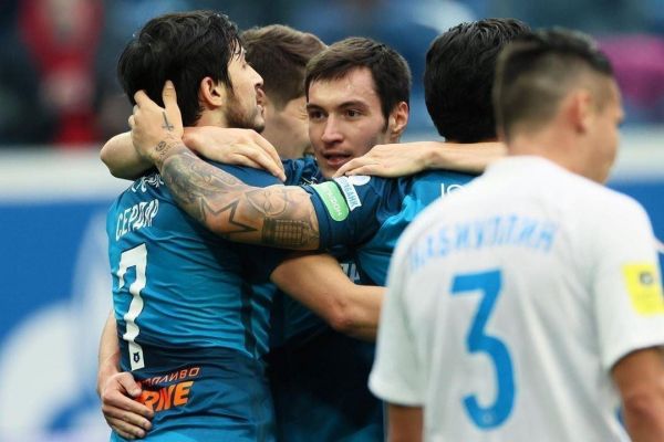  لیگ برتر روسیه  برتری زنیت در حضور ۶۶ دقیقه‌ای آزمون