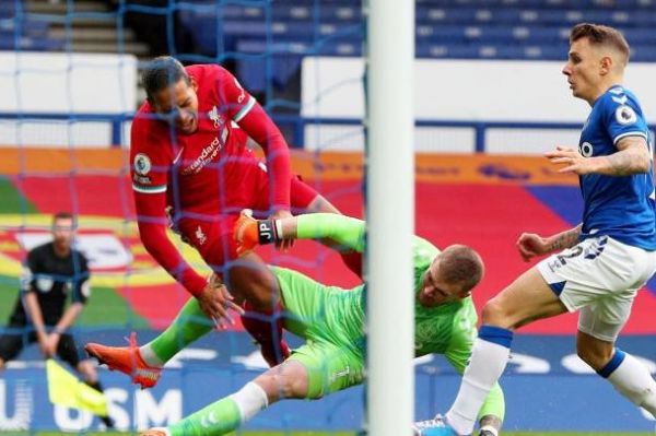  کابوس جدید لیورپول  فن دایک با ادامه فصل وداع کرد