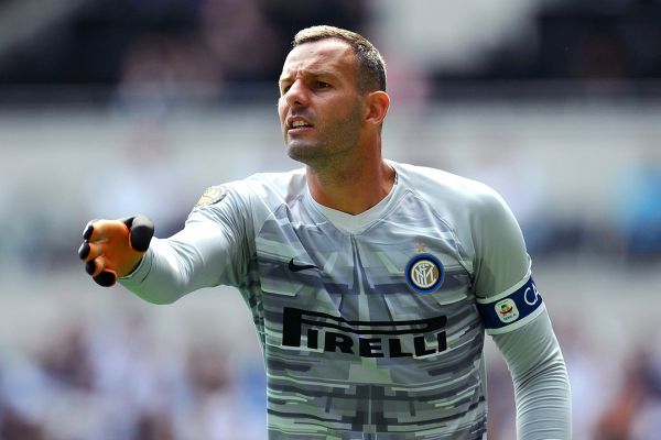 رکورد تاریخی دروازهبان اینتر با مهار پنالتی زلاتان