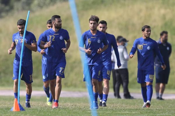  استقلال و باز هم مشکل زمین تمرین