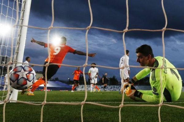  رئال مادرید 2-3 شاختار دونتسک؛  زیدان در لبه پرتگاه