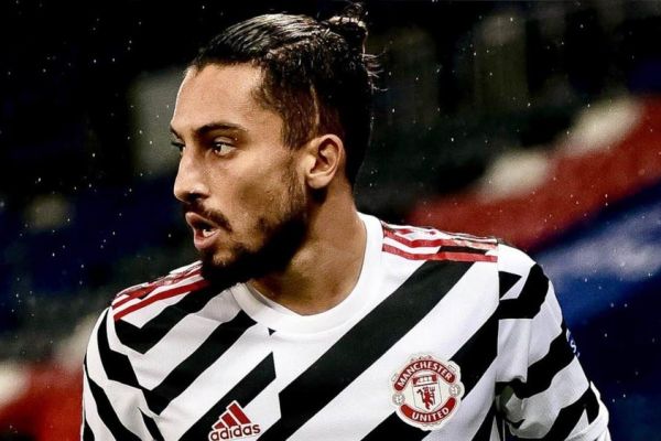  مدافع جدید منچستریونایتد به بیماری کرونا مبتلا شد