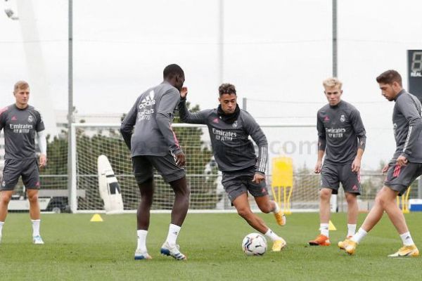  اعلام لیست رئال مادرید مقابل هوئسکا با چهار مصدوم